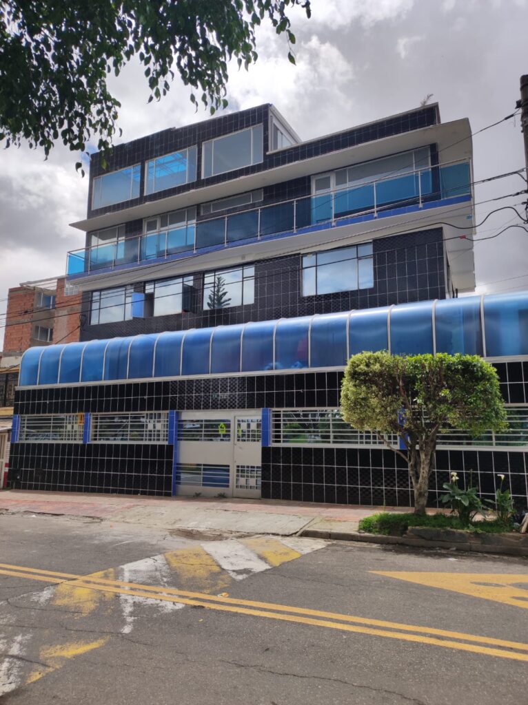 Fabrica-extintores-productos-plasticos-santinic-edificio